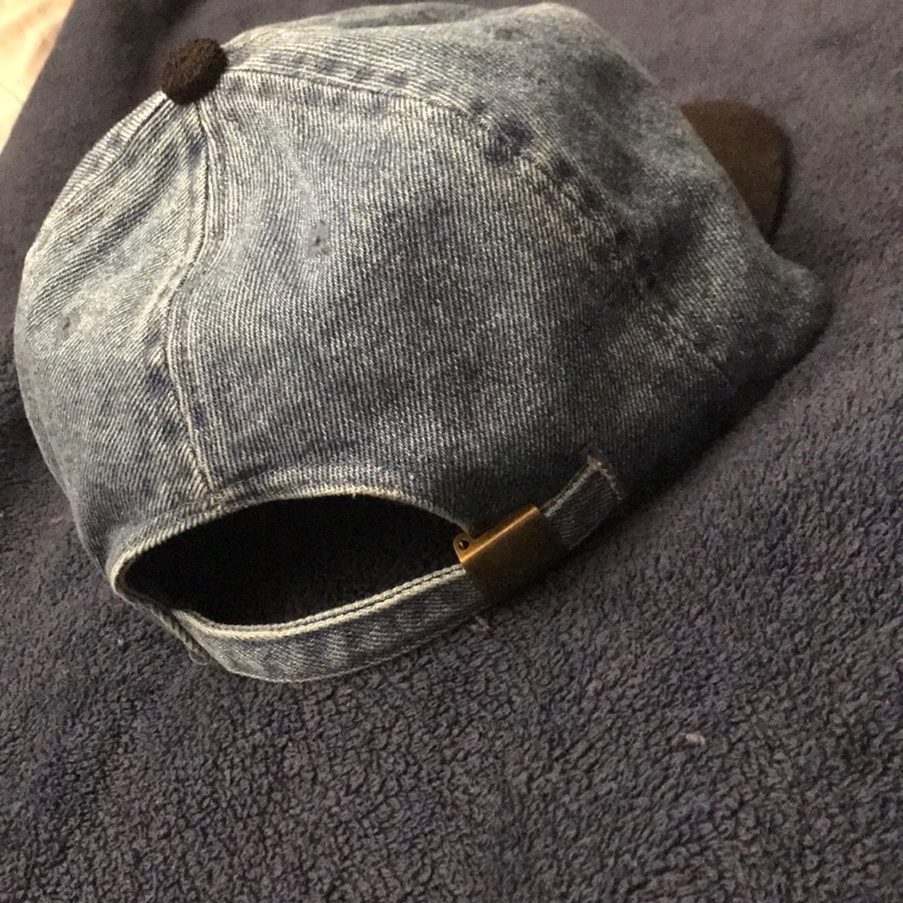 Hat - Picture 2 of 3